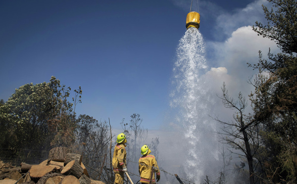 Nouvelle-Zélande: Un important feu de forêt risque de durer des semaines