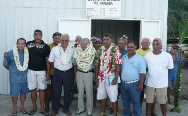 Temauri Foster en tournée à Maupiti pour le développement des activités perlicole et piscicole