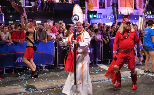 Sydney flamboie pour le Mardi Gras homosexuel