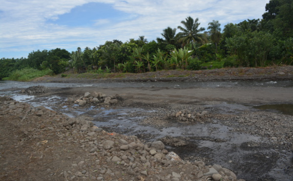 Le marché des protections de berges de la côte Ouest de Tahiti annulé