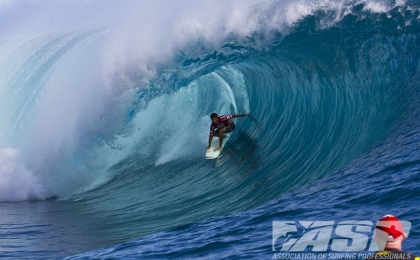 Billabong pro 4ème round: Michel Bourez éliminé, Flores marque en vedette!