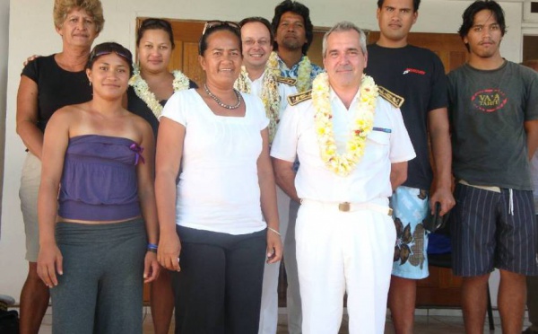 Visite du haut-commissaire à Manhihi