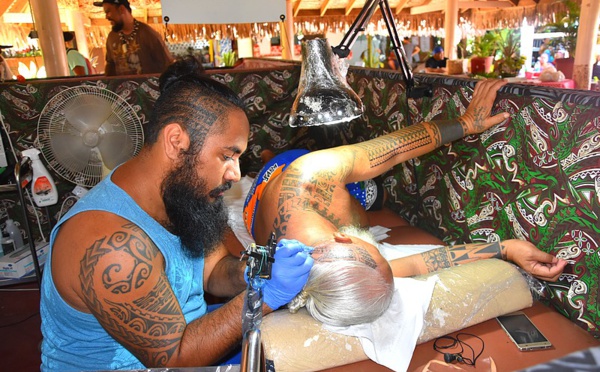 Le festival du tatouage bat son plein à Faa'a