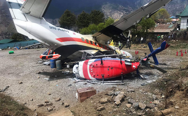 Népal: trois morts dans un accident d'avion près de l'Everest