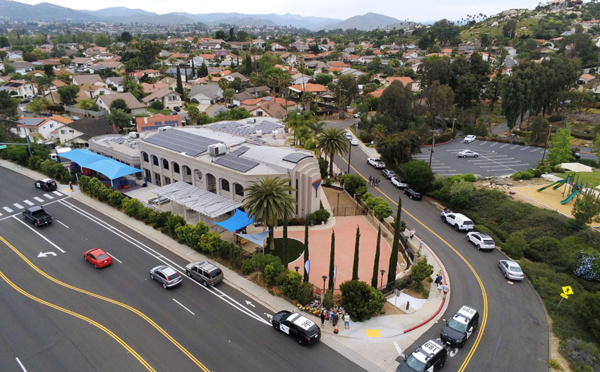 Une synagogue californienne attaquée lors de la Pâque juive: un mort, trois blessés
