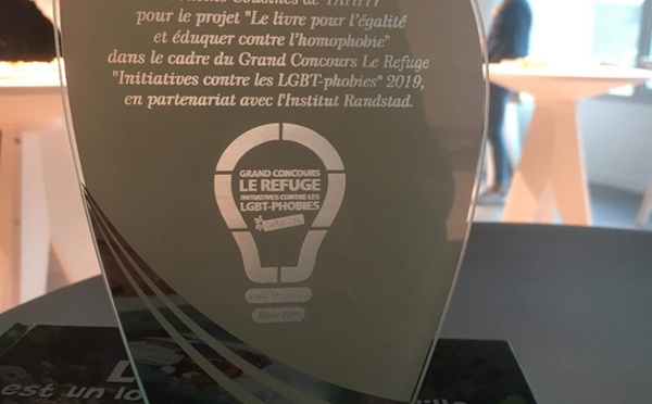 Le livre pour lutter contre l'homophobie : l'association Cousins Cousines récompensée