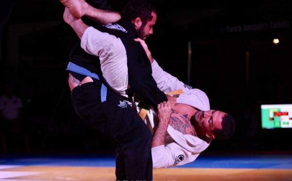 Jiu jitsu brésilien – Final Block : Tamahau Mc Comb bat Tumaui Nordman