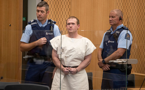 Nouvelle-Zélande: l'Australien inculpé pour la tuerie de Christchurch plaide non coupable