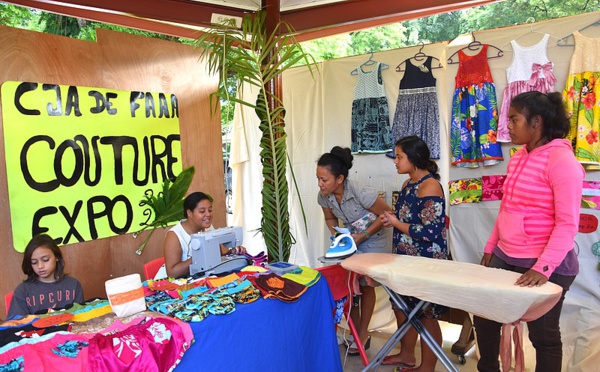 Expo-vente couture au CJA de Faa'a