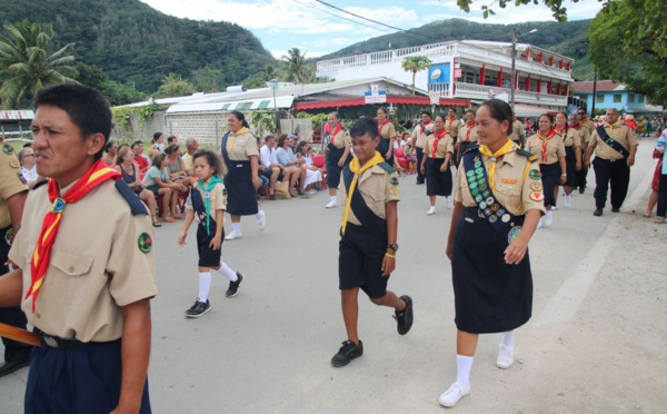 Les habitants de Huahine ont défilé