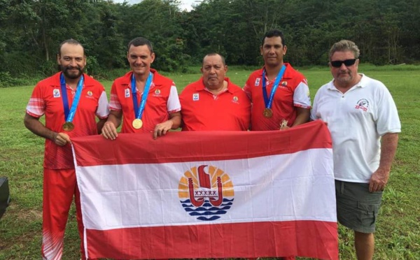 Tahiti, médaille d'or par équipe en tir