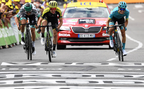 Tour de France: S. Yates gagne l'entame pyrénéenne, Alaphilippe reste en jaune