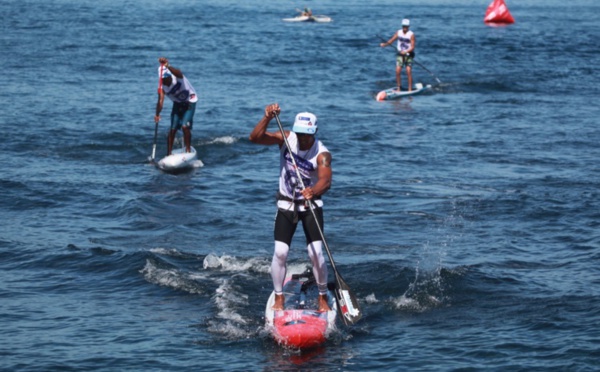 Georges Cronsteadt gagne à Teahupo'o