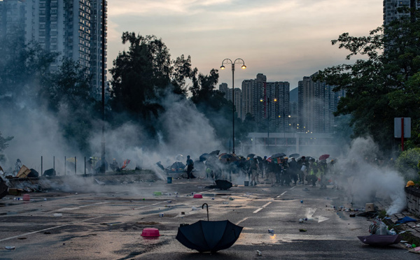 Hong Kong: Pékin promet la mort "par le feu" aux "criminels"