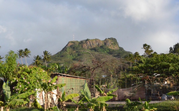 Un adolescent chute mortellement du mont Tapioi à Raiatea