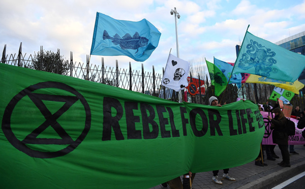 "Nous méritons un avenir", crient des jeunes du monde entier à la COP25