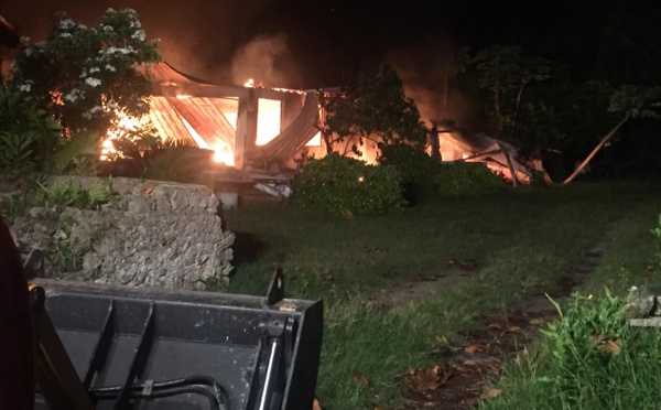 Un incendie ravage une maison à Rangiroa