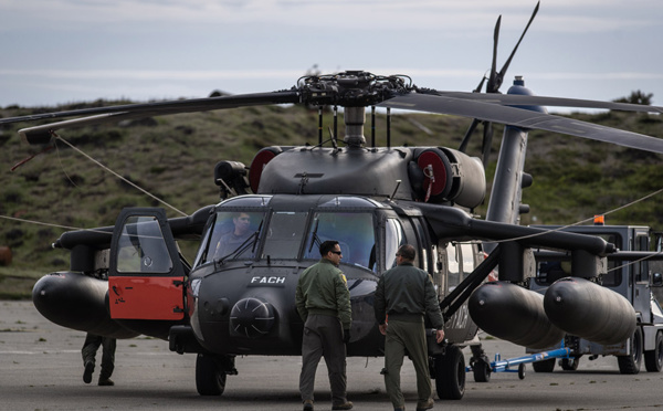 Disparition d'un avion militaire chilien: des restes des victimes retrouvées en mer