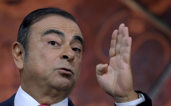 Ghosn a pris tranquillement le train pour rejoindre l'aéroport du Kansai (médias japonais)