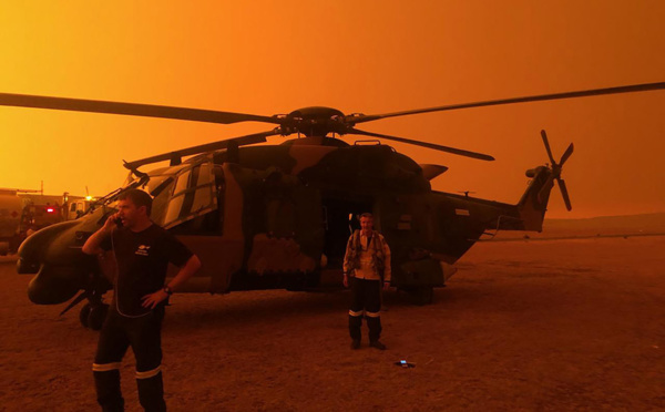 Australie: les militaires exhortent des habitants à évacuer sous la menace des feux