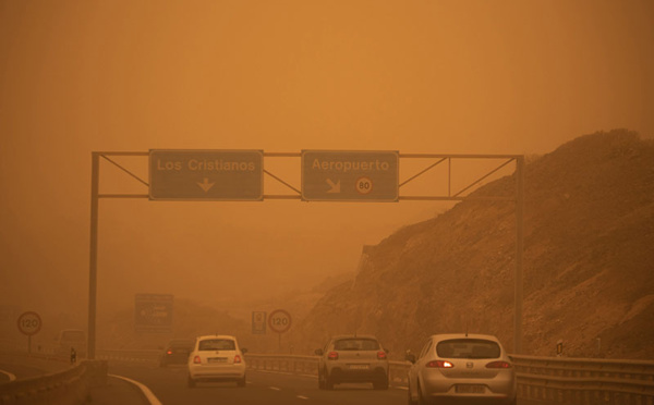 Réouverture des aéroports aux Canaries après une tempête de sable