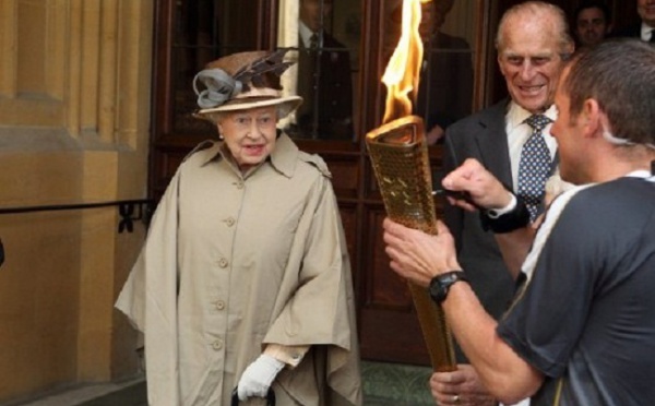 JO-2012 - Elizabeth II donne le coup d'envoi du plus grand show sportif