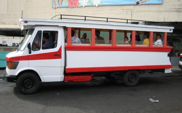 Huahine: Les transports scolaires à l'agonie, Tauhiti Nena néglige leur appel à l'aide