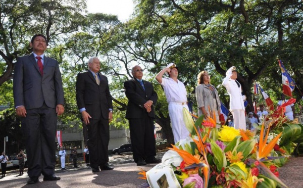 Hommage aux harkis et aux autres membres des formations supplétives de la guerre d’Algérie