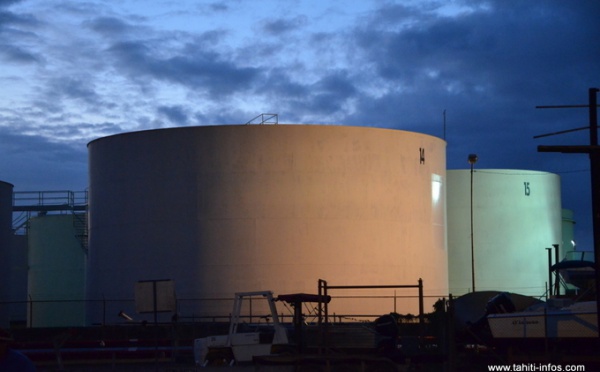 Le Tanker Stena Paris a livré son carburant jeudi soir