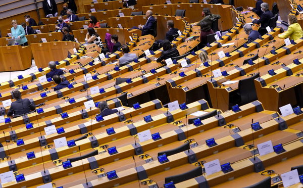 UE: le Parlement européen menace de bloquer le budget proposé par les 27