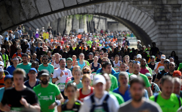 L'épidémie monte en puissance, le marathon de Paris annulé
