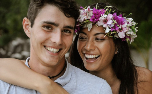 Vaimalama Chaves, amoureuse et boostée après ses vacances en Polynésie