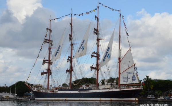 En escale à Papeete : visitez le Sedov, plus grand navire école au monde