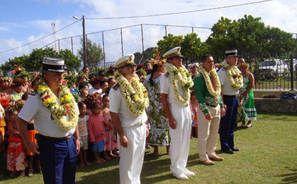 Première visite officielle du Haut-Commissaire de la République à Raivavae