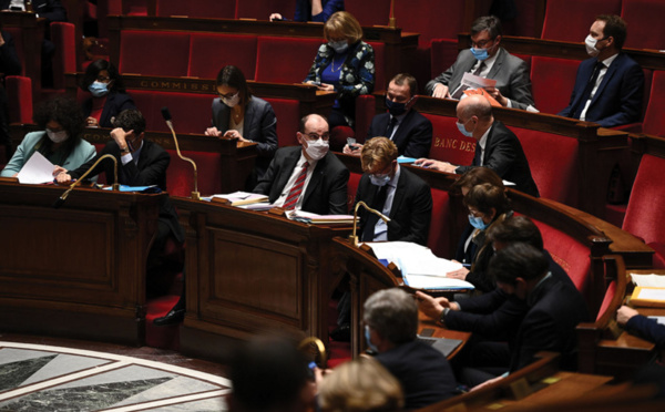 Urgence sanitaire jusqu'au 1er juin: feu vert sans enthousiasme du Parlement