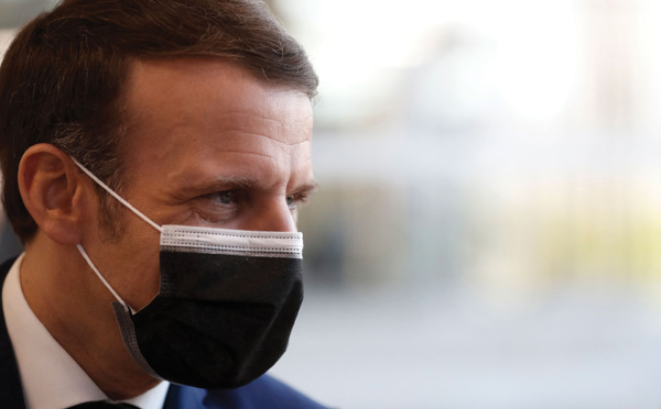 Covid-19: Macron demande de tenir "encore quatre à six semaines"