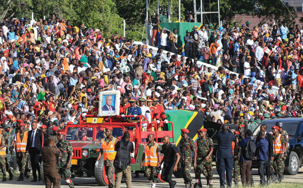 Tanzanie: la présidente nomme son vice-président, 45 morts lors d'un hommage à Magufuli