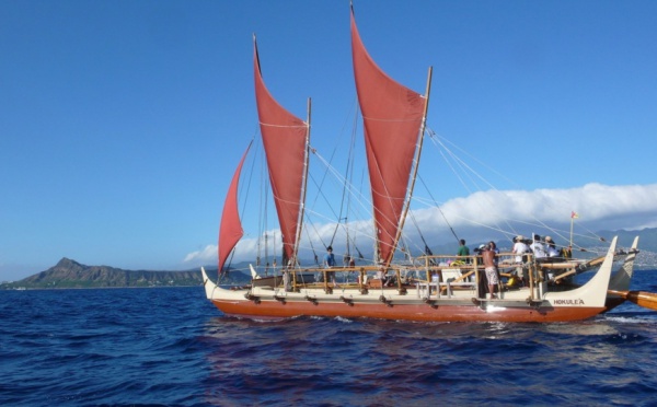 Pirogues doubles hawaïennes : Un voyage autour du monde baptisé « Malama Honua »