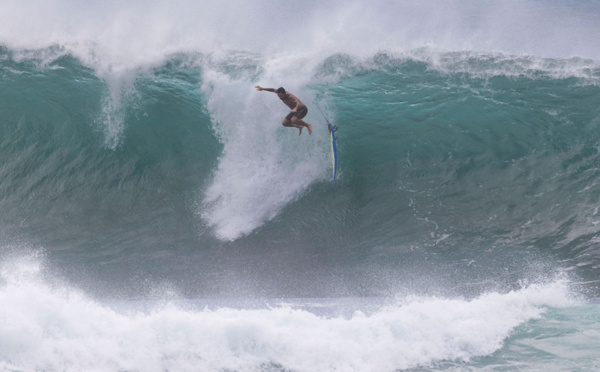 Surf: opéré d'un genou, John John Florence espère être remis pour les JO de Tokyo