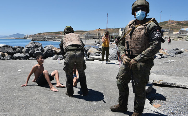 Ceuta: les migrants immédiatement refoulés, Bruxelles durcit le ton