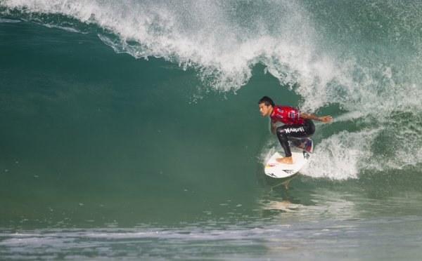 Surf Quiksilver Pro France : Michel Bourez fait un bon parcours