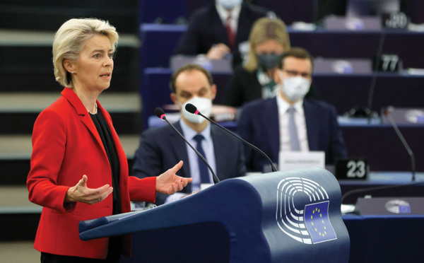 Etat de droit: passe d'armes entre Bruxelles et Varsovie devant les eurodéputés