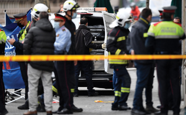 Deux enfants et leurs parents meurent dans l'incendie d'un squat à Barcelone