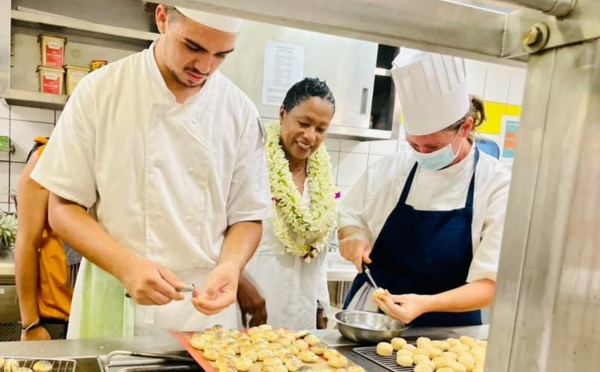 Babette de Rozières à la découverte de la gastronomie polynésienne