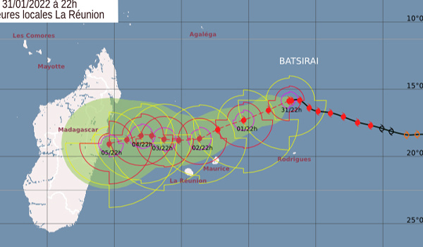 La Réunion sous le menace du cyclone Batsirai