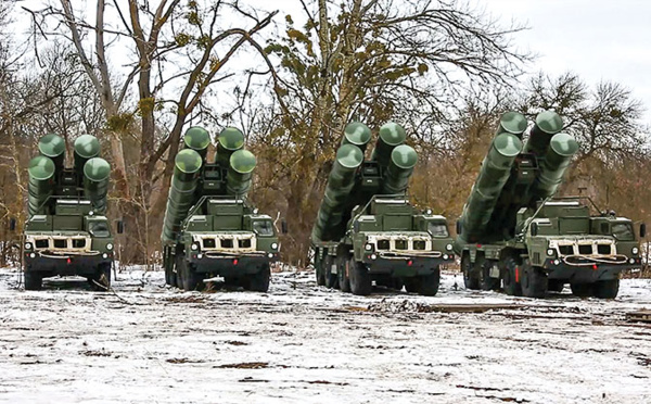 La Russie lance des manoeuvres militaires au Bélarus en pleine crise ukrainienne