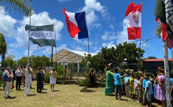 Visite de l'État et du Pays aux Australes