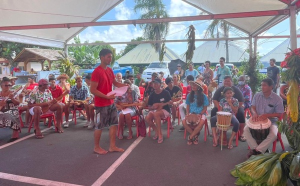 À Raiatea, les élèves connaissent la chanson