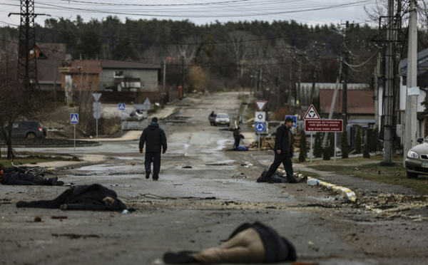 Civils tués en Ukraine: indignation en Europe et aux Etats-Unis, Kiev accuse la Russie de "génocide"