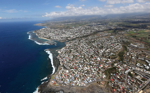 La Réunion: un mineur mis en examen pour tentative d'assassinat sur une adolescente